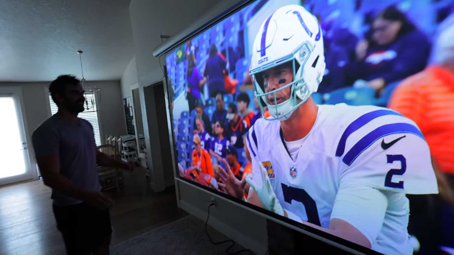 Starling Tab-Tension CLR 3 CLR electric retractable projection screen