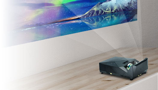 Ultra short throw projector